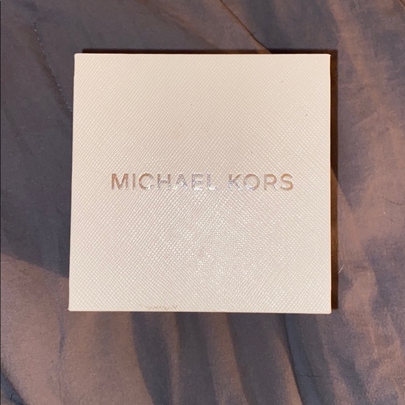 Women’s Michael kohrs rose-gold watch - Picture 4 of 12